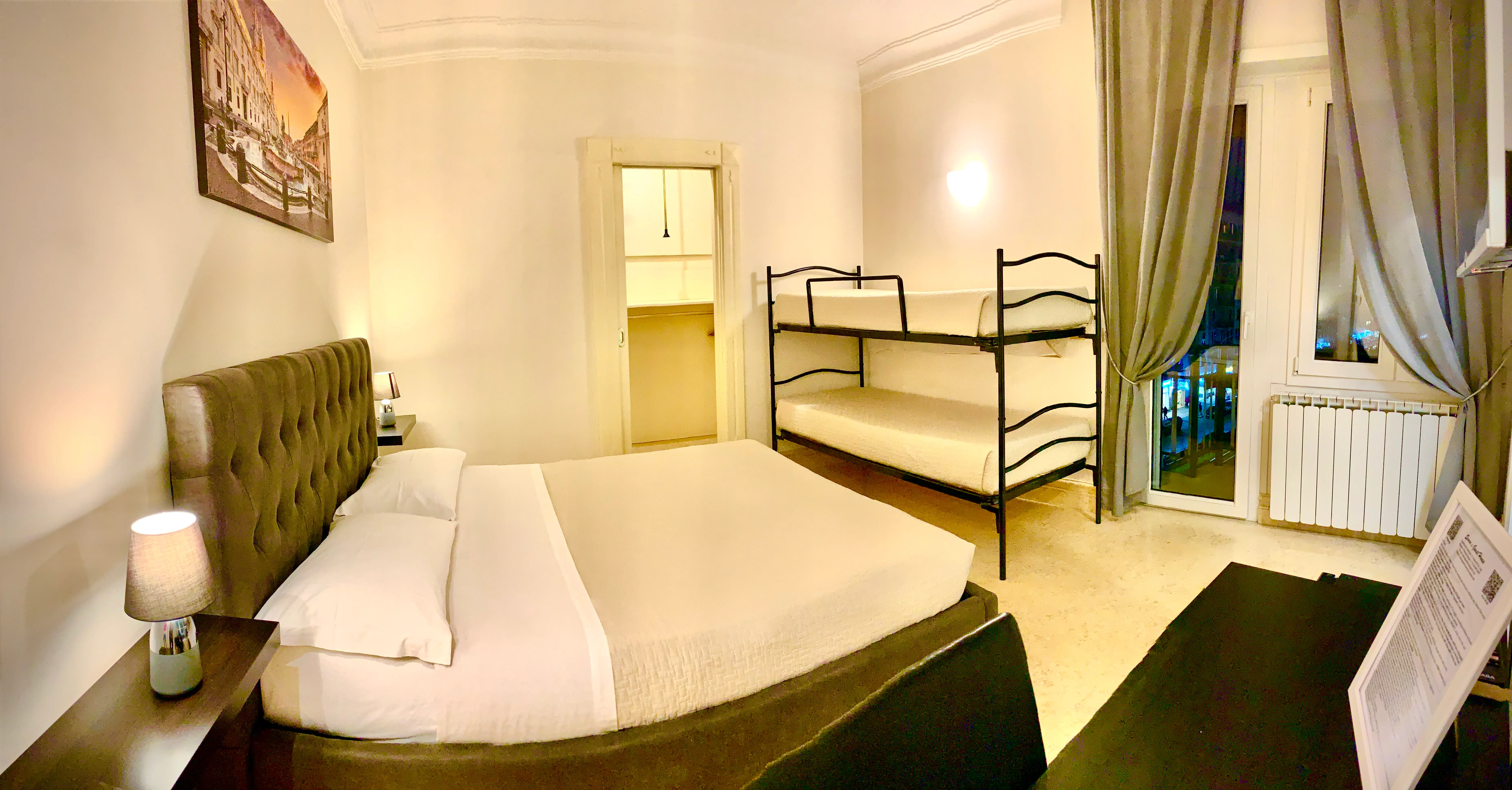 Standard Room, overall view